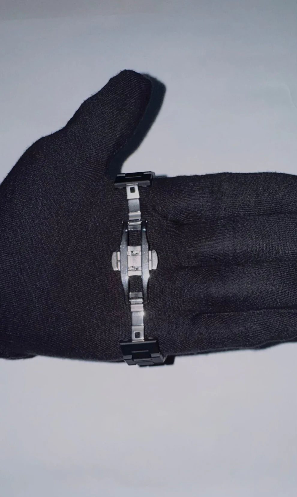 Arabic Aura Watch